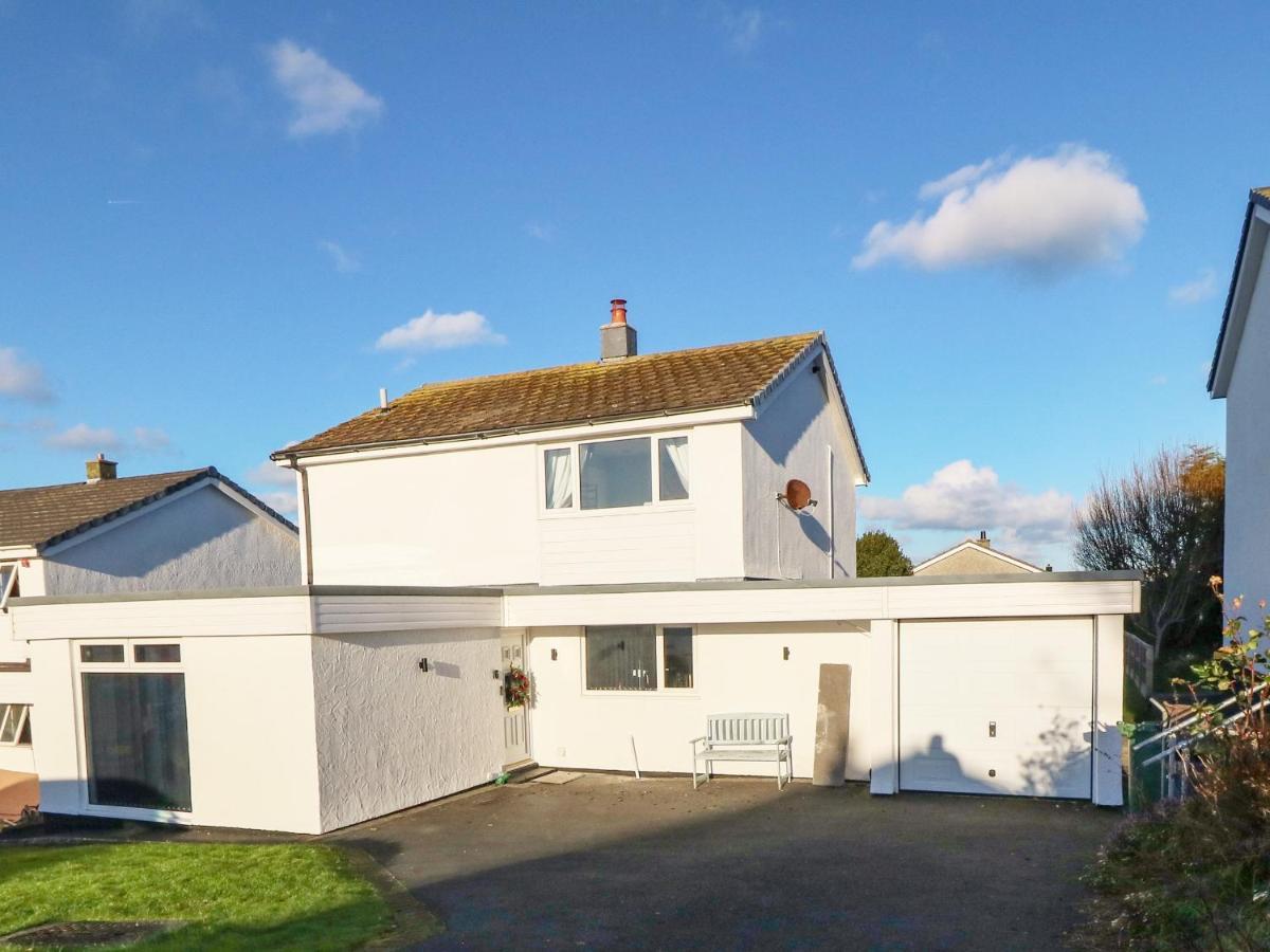 Artro Villa Cemaes Bay Exterior photo