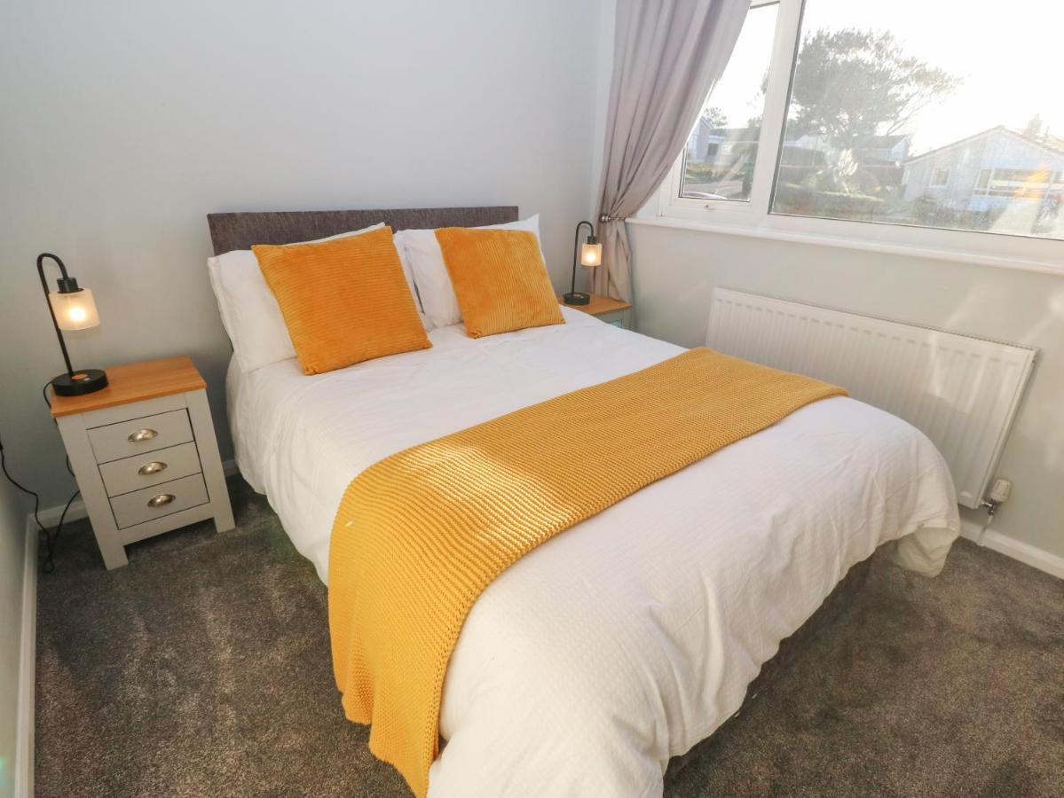 Artro Villa Cemaes Bay Exterior photo